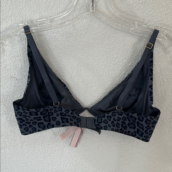 Victoria's Secret Black and Gray Demi-Cup Bra with Adjustable Straps - Picture 2 of 5